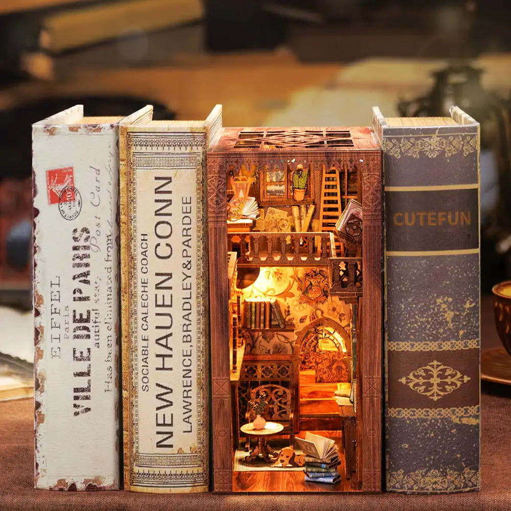 Eternal Bookstore Book Nook Kit